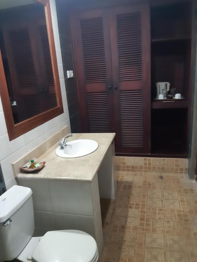 Hotel Zaitun Selaparang Lombok Eksteriør bilde